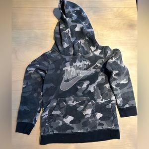 Nike Boys Hoodie size 4T